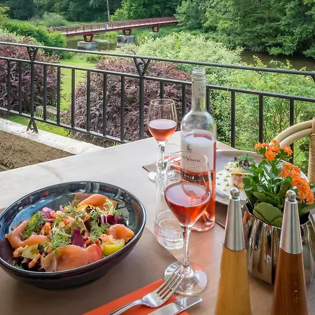 Hotel Restaurant Comtes De 2*