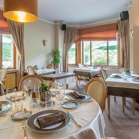Hotel Restaurant Comtes De 2*